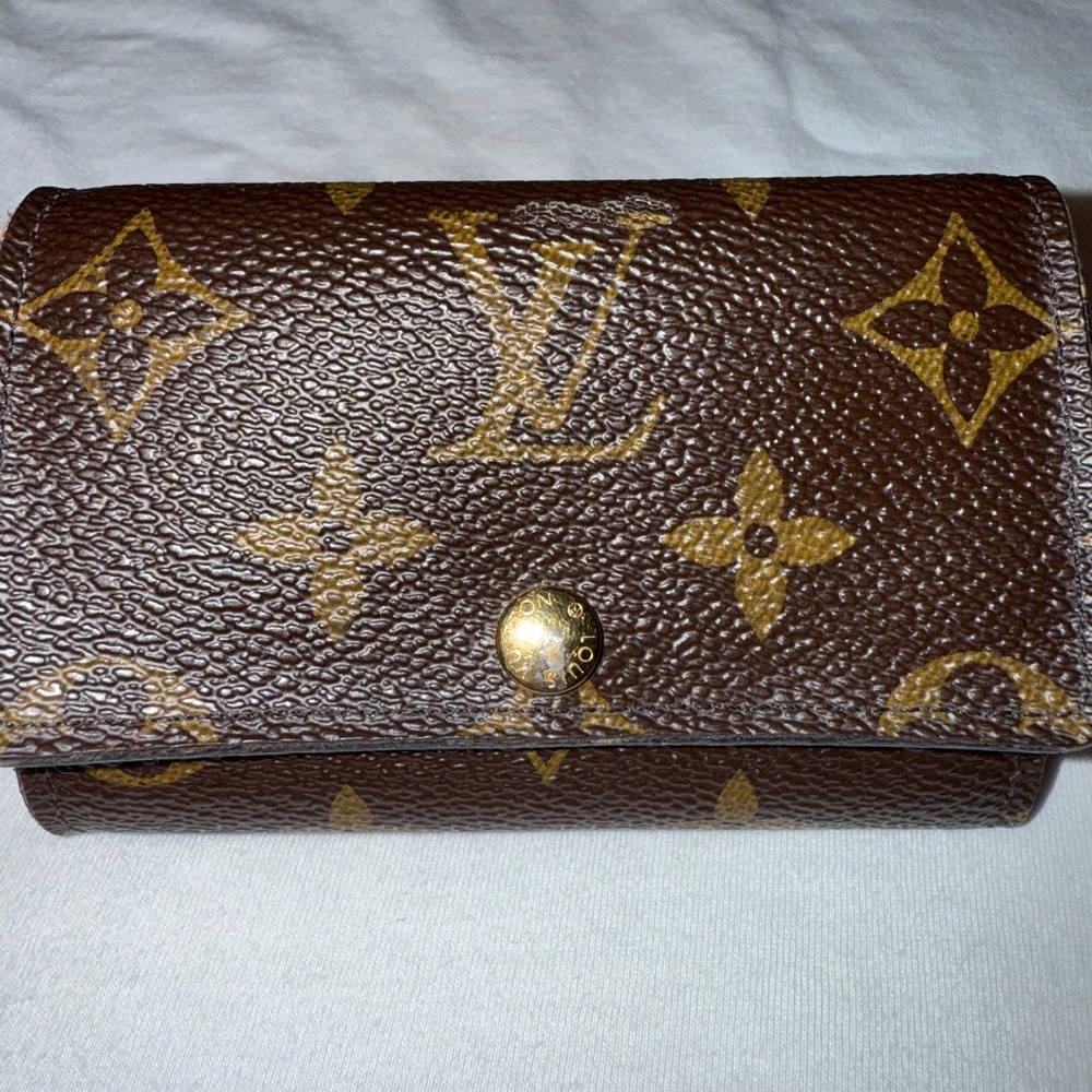 Louis Vuitton Monogram 6 Key Holder